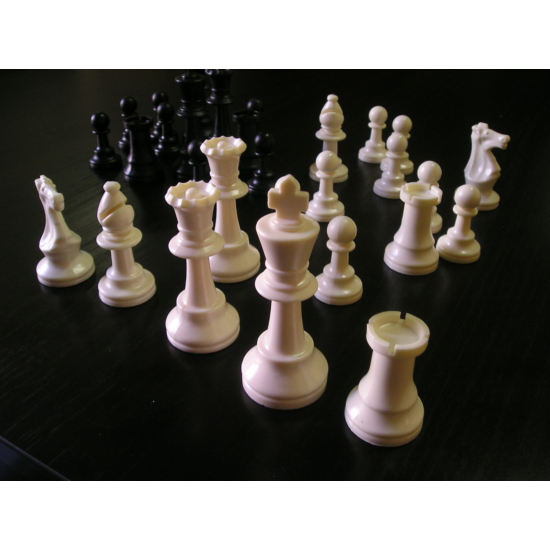 Staunton 6 súlyozott műanyag sakkfigurakészlet