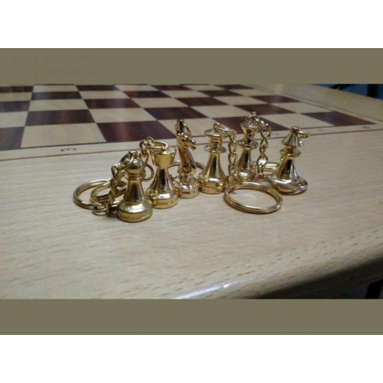 Arany színű fém sakkfigura kulcstartó